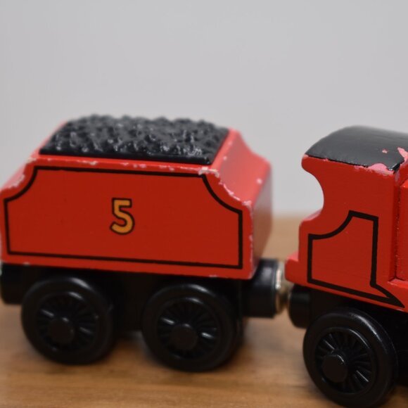 2000 James No Stripe - Learning Curve Thomas & Friends Wooden Railway Train Tank - Picture 7 of 9